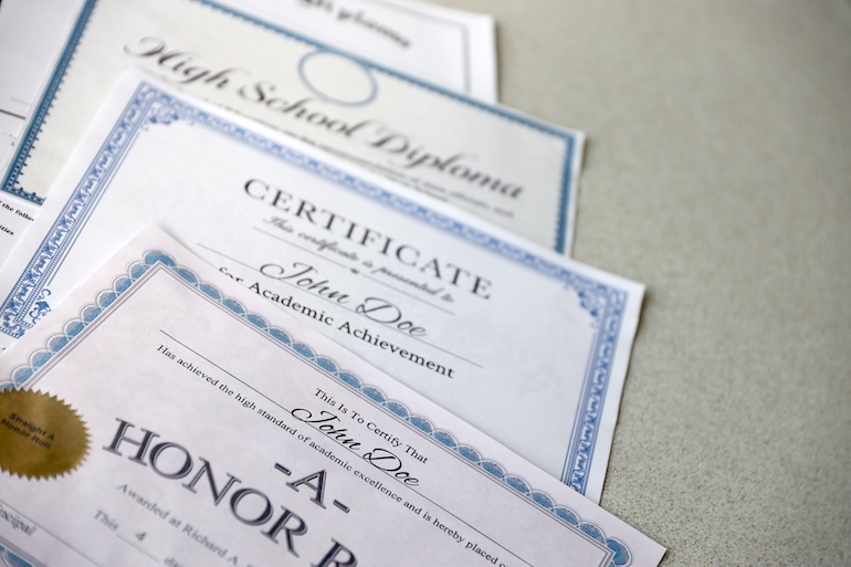 In the Studio: LearnDash group certificates, enrolling new Learners in bulk and bug fixing